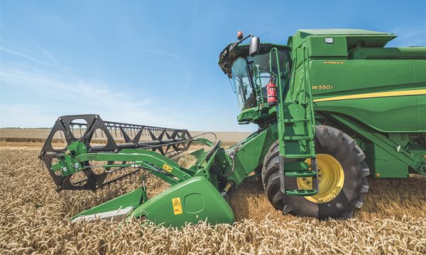 Combină John Deere Seria W