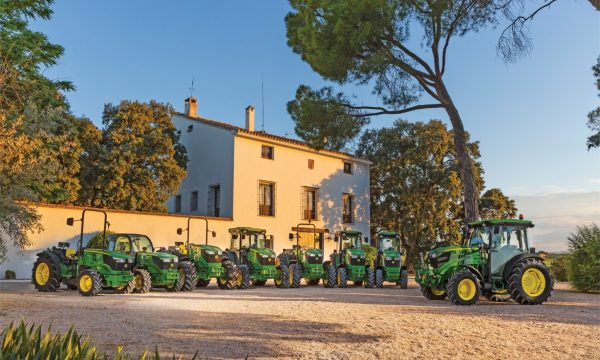 Tractoare John Deere Seria 5G